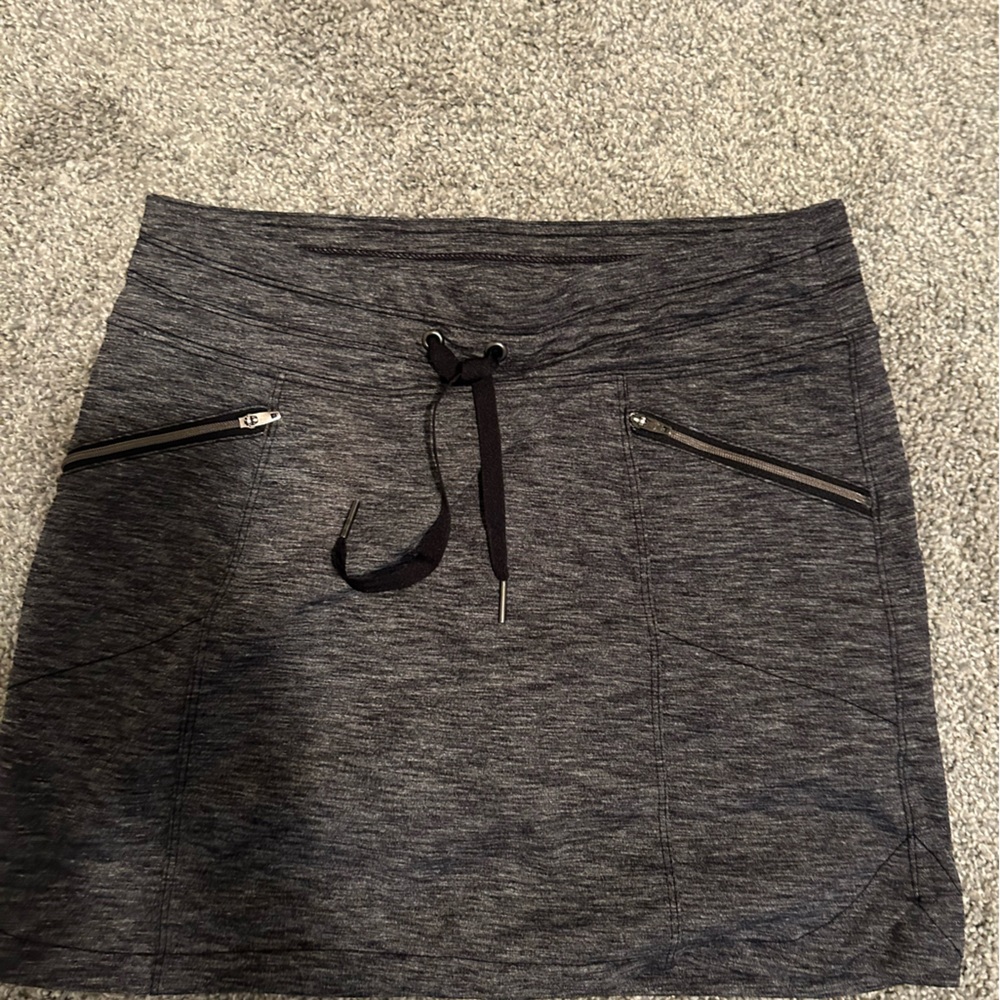 Women’s Athleta Skort